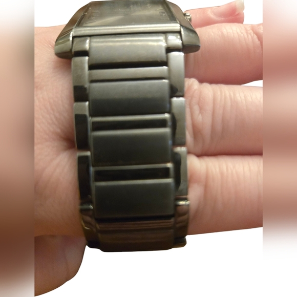 Kenneth Cole New York Men's Stainless Steel Watch (Needs Battery) - Picture 3 of 6